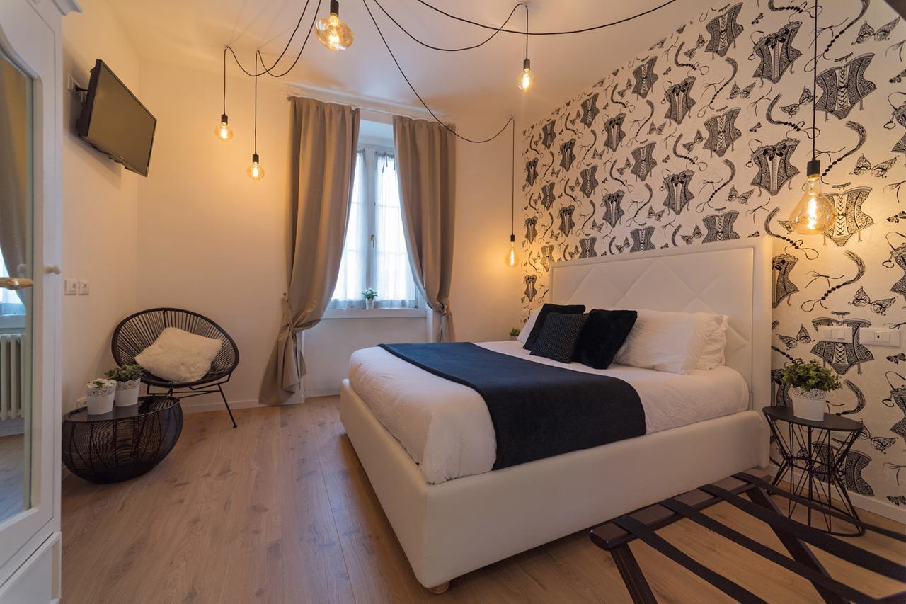 Lainez & Hotel 3*